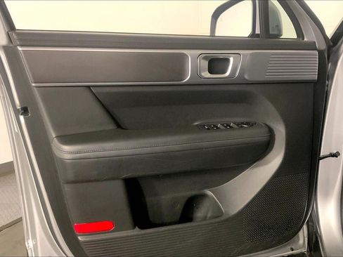Used 2025 Hyundai Santa Fe SEL AWD/4WD image 25