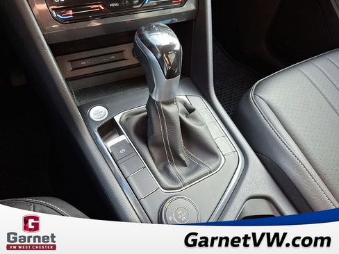 Certified 2022 Volkswagen Tiguan SE image 15