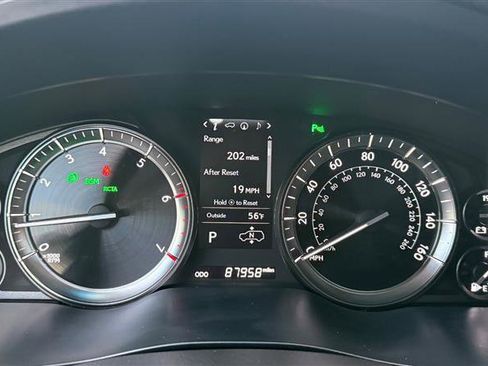 Used 2017 Lexus LX 570 4WD image 38