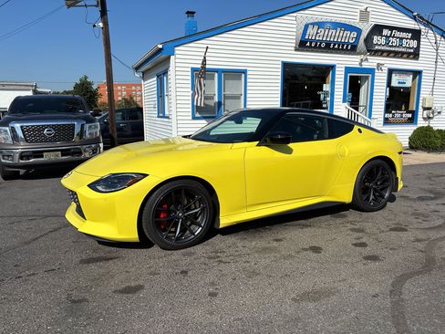 Used 2024 Nissan Z Performance w/ Floor Mat Package image 3