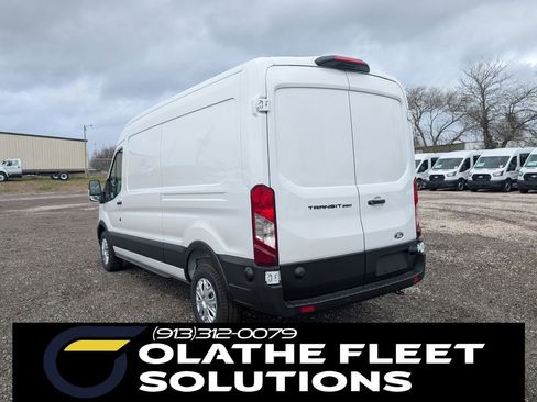 New 2026 Ford Transit 250 148 Medium Roof RWD image 4