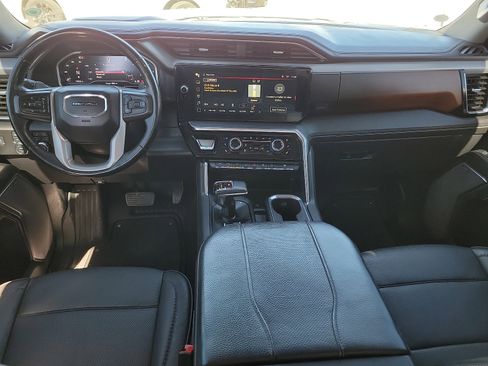 Used 2024 GMC Sierra 1500 Denali w/ Denali Reserve Package image 9
