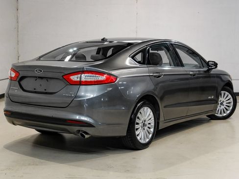 Used 2014 Ford Fusion SE FWD image 8