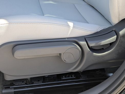 Certified 2026 Hyundai Kona SE FWD image 18