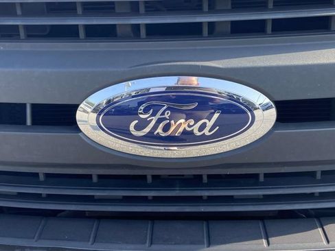 Used 2017 Ford F250 XL w/ Power Equipment Group RWD image 10
