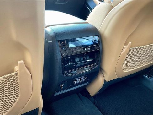 Used 2021 Jeep Grand Cherokee L Summit w/ Advanced Protech Group IV image 10