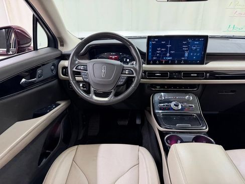 Used 2022 Lincoln Nautilus Reserve AWD/4WD image 30