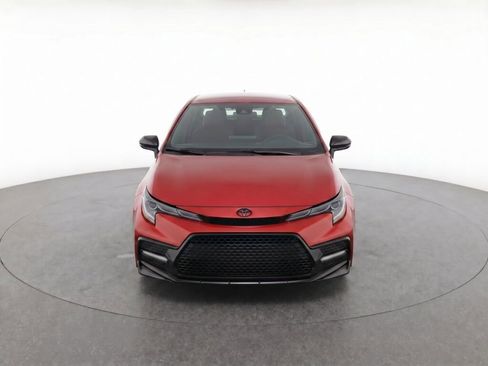 Used 2022 Toyota Corolla SE image 2