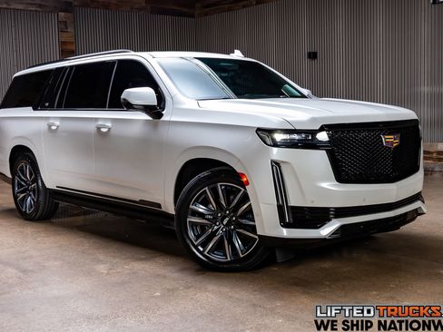 Used 2022 Cadillac Escalade ESV Sport Platinum image 1