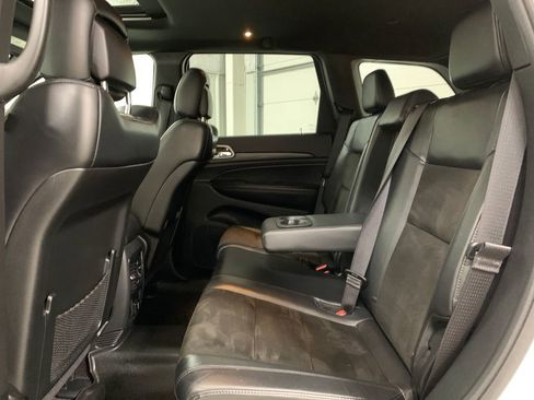 Used 2019 Jeep Grand Cherokee Altitude AWD/4WD image 18