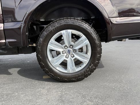 Certified 2019 Ford F150 Platinum w/ FX4 Off-Road Package AWD/4WD image 13