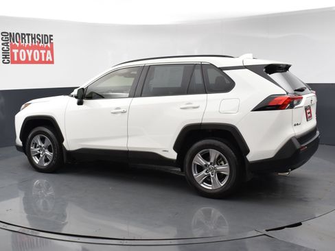 Used 2025 Toyota RAV4 LE AWD/4WD image 2