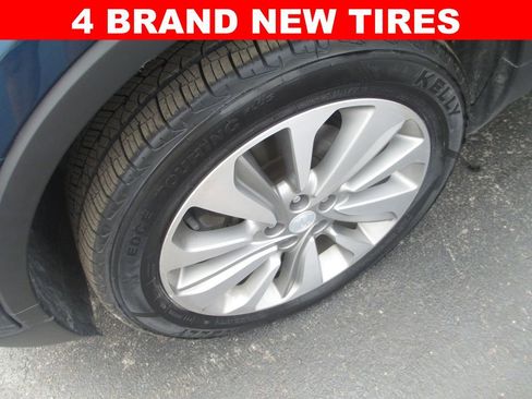 Used 2020 Buick Encore Preferred FWD image 3