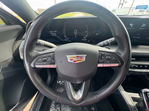 Used 2024 Cadillac XT4 Premium Luxury FWD image 20