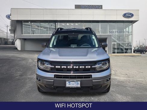 Used 2022 Ford Bronco Sport Outer Banks w/ Tech Package AWD/4WD image 2