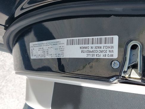 Used 2023 Chrysler Voyager LX FWD image 30