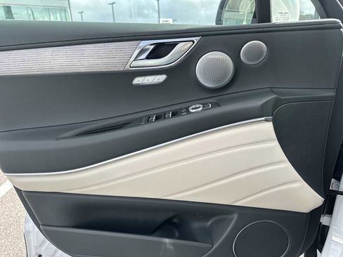 New 2026 Genesis GV80 2.5T Advanced image 23