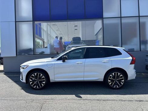 New 2026 Volvo XC60 T8 Ultra w/ Climate Package AWD/4WD image 5