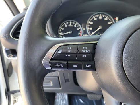 Used 2025 MAZDA MAZDA3 s FWD image 22