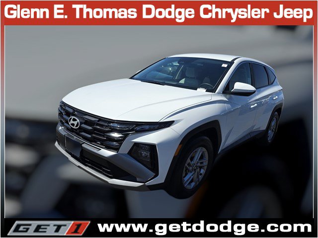 Used 2025 Hyundai Tucson SE FWD image 3