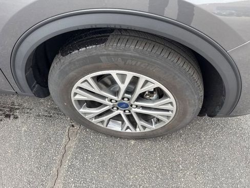 Certified 2022 Ford Escape SEL image 13