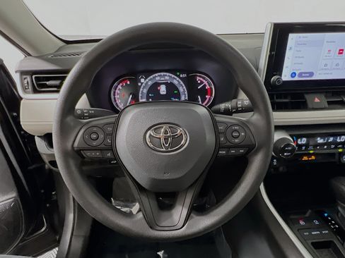 Used 2024 Toyota RAV4 XLE w/ Convenience Package FWD image 18