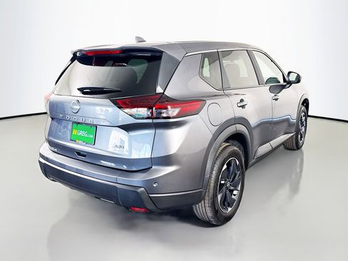 Used 2026 Nissan Rogue SV image 10