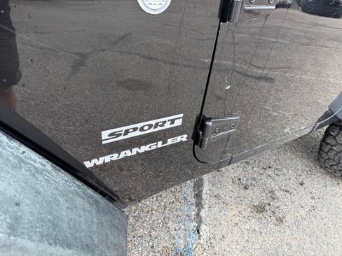 Used 2012 Jeep Wrangler Sport AWD/4WD image 9