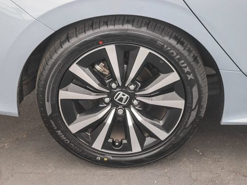 Used 2024 Honda Civic EX image 17