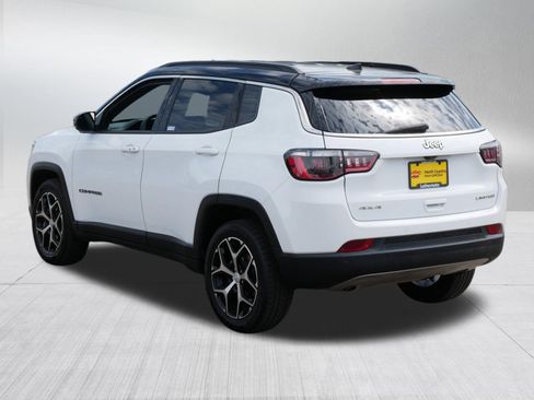 Used 2024 Jeep Compass Limited AWD/4WD image 5