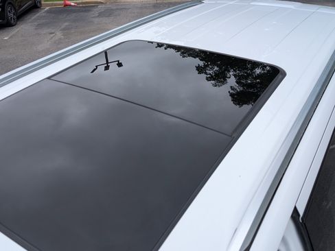 Used 2023 Chevrolet Tahoe Premier RWD image 14