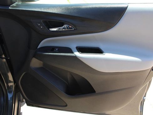 Used 2019 Chevrolet Equinox LS w/ LPO, Floor Liner Package FWD image 12