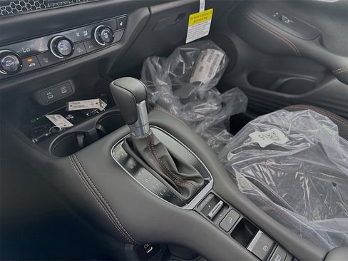 New 2026 Honda HR-V Sport image 10