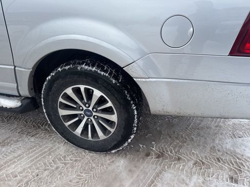 Used 2017 Ford Expedition EL XLT w/ Equipment Group 202A image 19