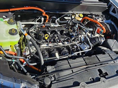 New 2025 Ford Maverick XLT w/ XLT Luxury Package image 16