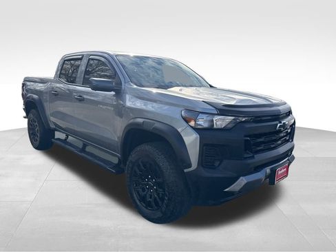 Used 2025 Chevrolet Colorado Trail Boss image 4