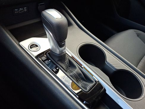 Certified 2025 Nissan Altima 2.5 S image 14