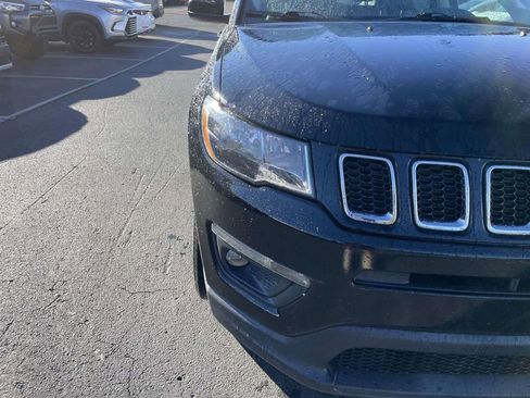 Used 2018 Jeep Compass Latitude w/ Popular Equipment Group image 16