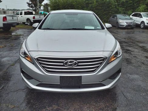 Used 2016 Hyundai Sonata SE FWD image 8
