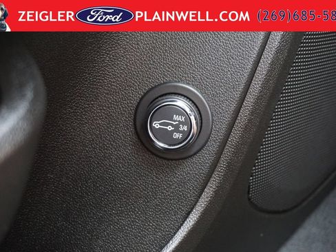 Used 2023 Chevrolet Blazer LT w/ Convenience Package FWD image 32