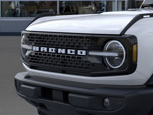New 2026 Ford Bronco Outer Banks AWD/4WD image 19