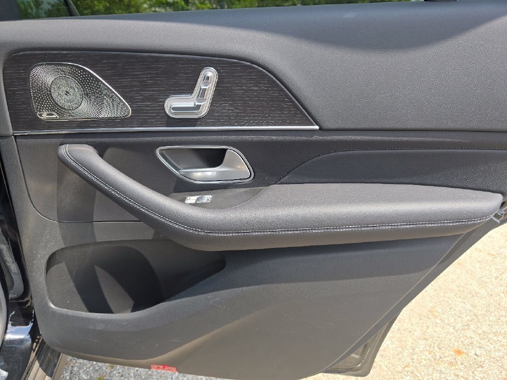 Certified 2024 Mercedes-Benz GLS 450 4MATIC image 24