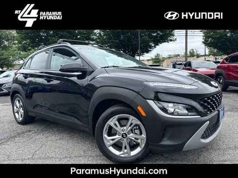 Used 2023 Hyundai Kona SEL AWD/4WD image 1