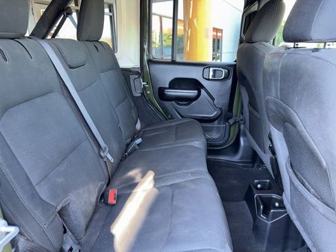 Used 2021 Jeep Wrangler Unlimited Sport S image 13