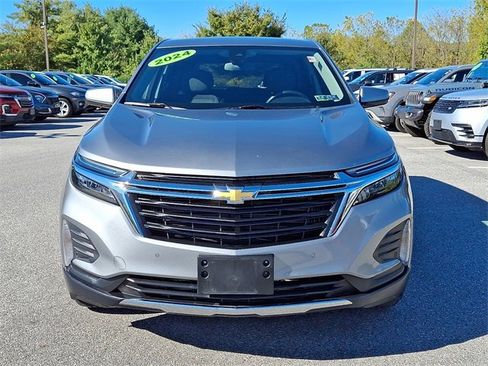 Used 2024 Chevrolet Equinox LT image 2