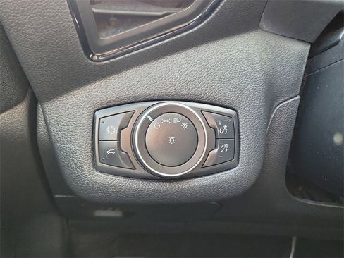 Used 2017 Ford Escape Titanium image 18