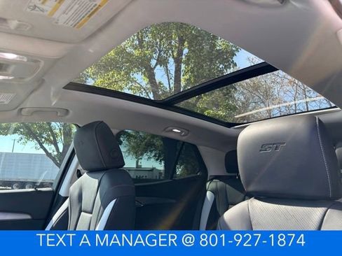 New 2026 Buick Envision Sport Touring AWD/4WD image 17