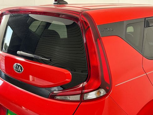 Used 2020 Kia Soul LX image 33