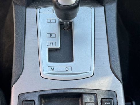 Used 2013 Subaru Outback 2.5i Premium w/ All-Weather Pkg image 18