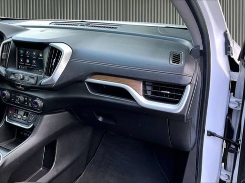 Used 2020 GMC Terrain SLT AWD/4WD image 17